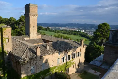 Rocca Roveresca a Senigallia, un gioiello da scoprire. Tra i borghi e le colline, ecco cosa vedere a Pesaro e dintorni.