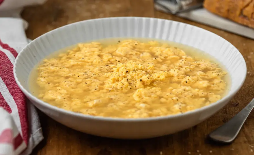 Stracciatella marchigiana in brodo - La ricetta perfetta