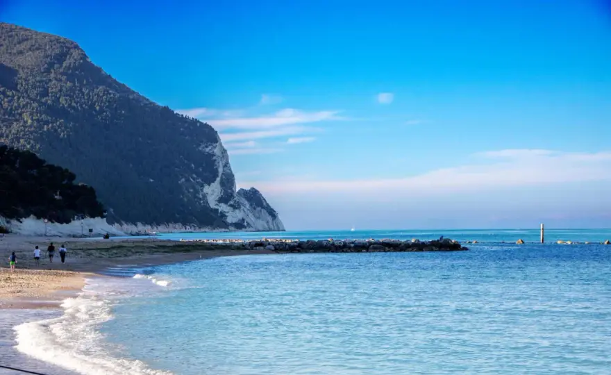 Riviera Marchigiana - Scegli la tua spiaggia ideale