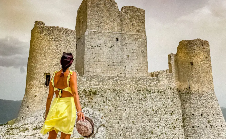 Rocca Calascio - Cosa vedere e come viverla al meglio?