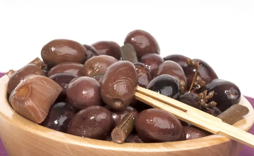 Olive nere sotto sale alla marchigiana - La ricetta perfetta