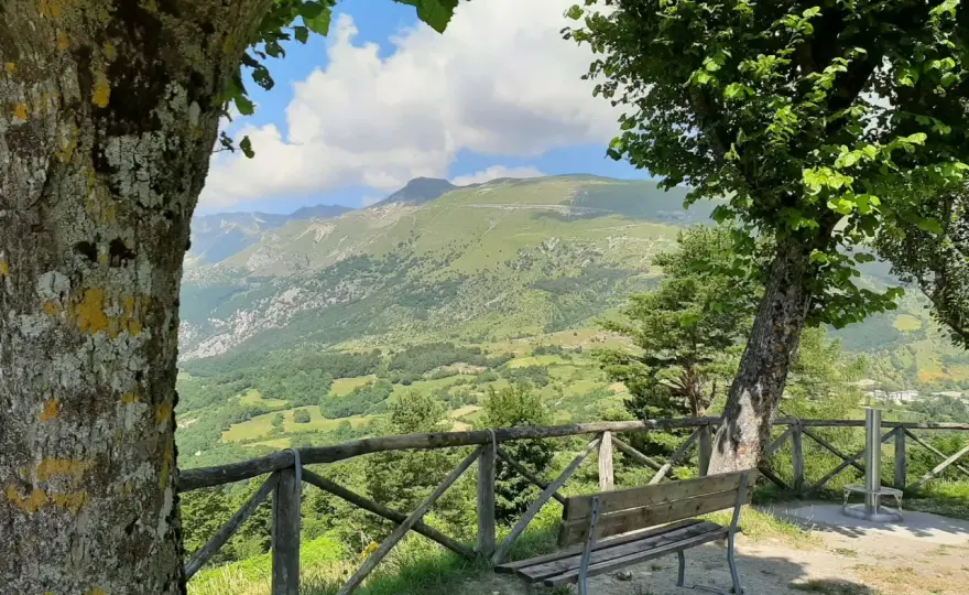 Montemonaco - Guida completa ai Sibillini e ai sentieri migliori