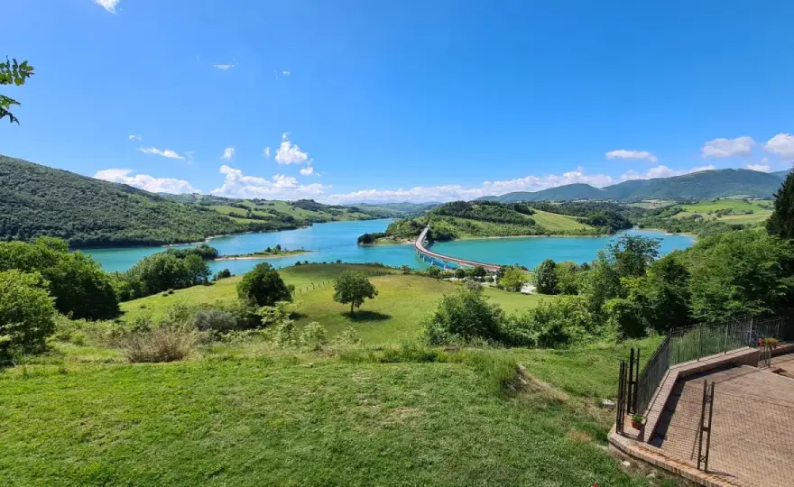 Lago di Castreccioni (Cingoli) - Guida completa per la tua visita